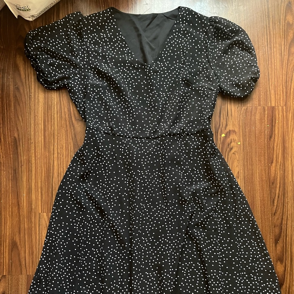 Women’s Flowy Polka Dot Dress